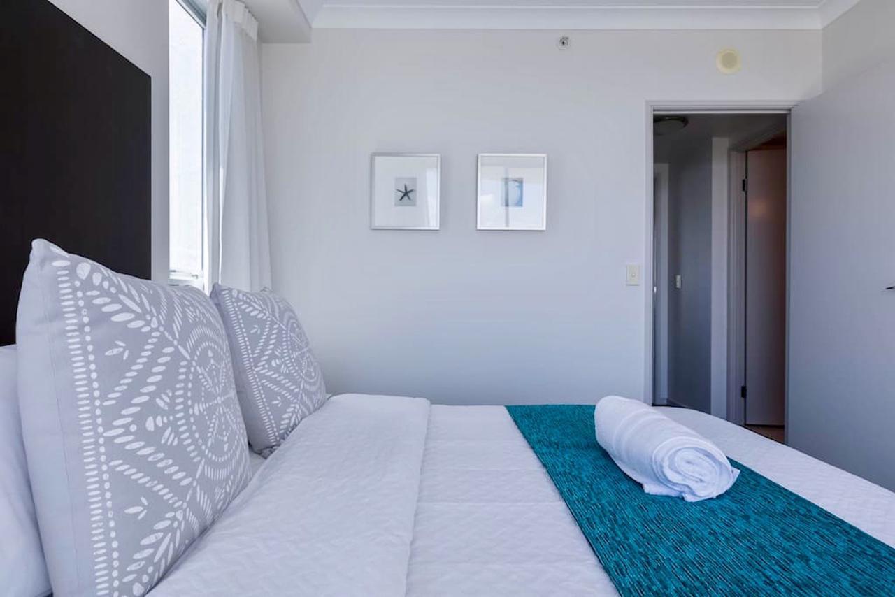 Apartment With Ocean Views Gold Coast Eksteriør billede